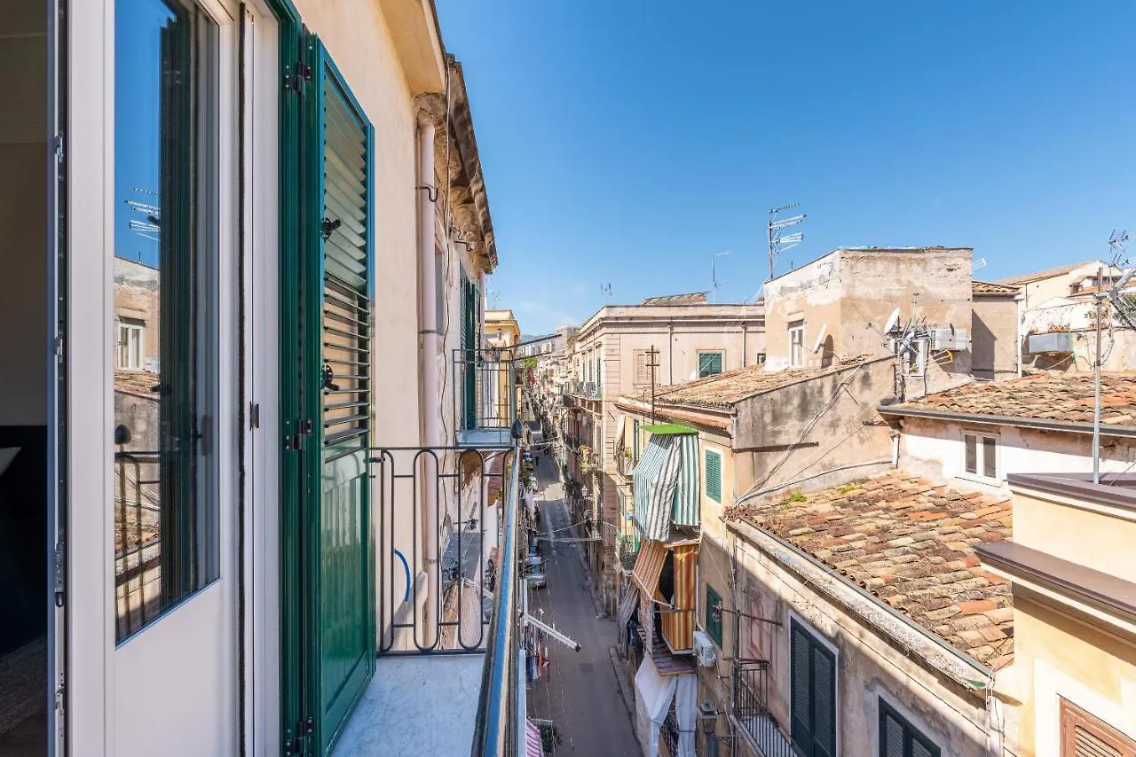 Porta Di Castro Design Apartment With Terrace By Wonderful Italy Palermo